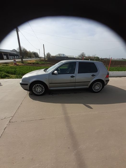 Vand golf 4 anul 2003