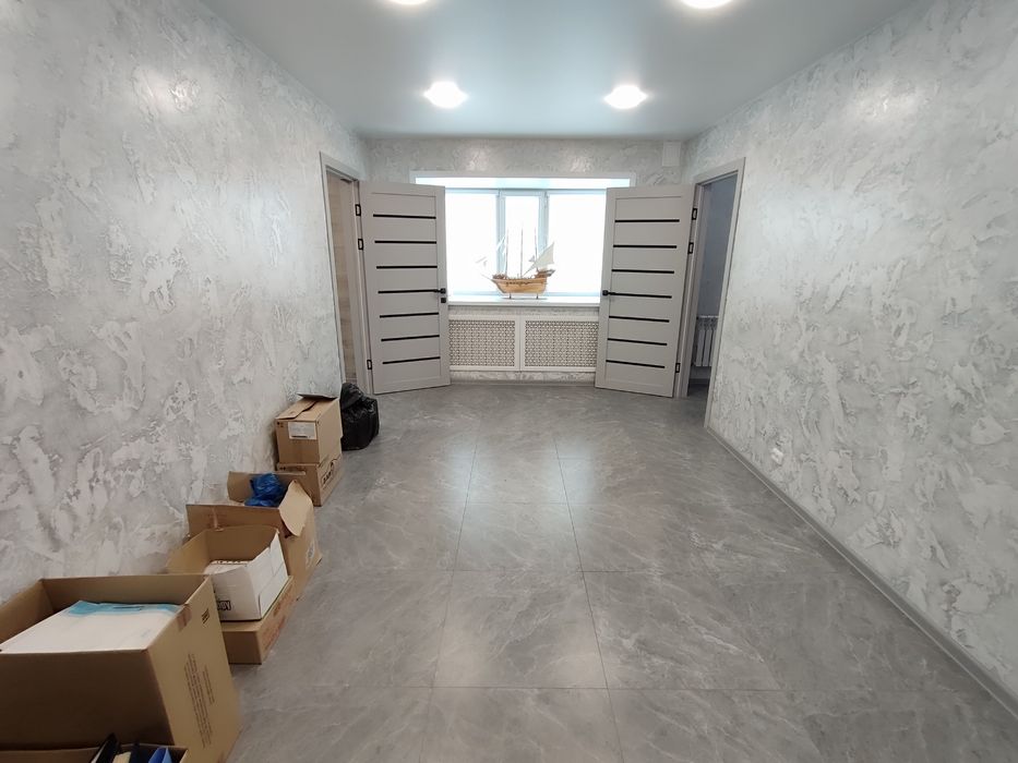 Продается 2-комн (1-52, 1 эт)