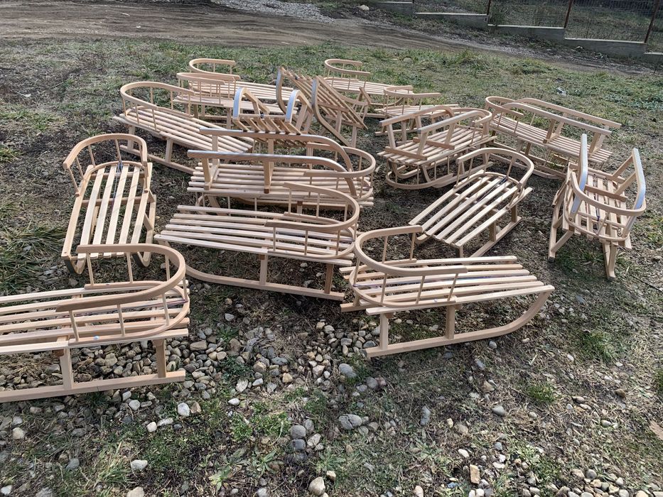 Sanie din lemn pentru copii