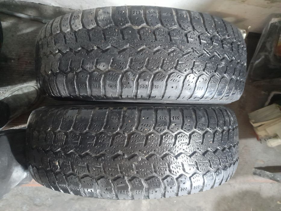 Шины пара R14 на кронус