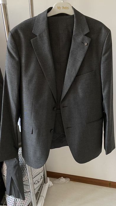 Сатылады Кастюм Шалбар жилеткасымен