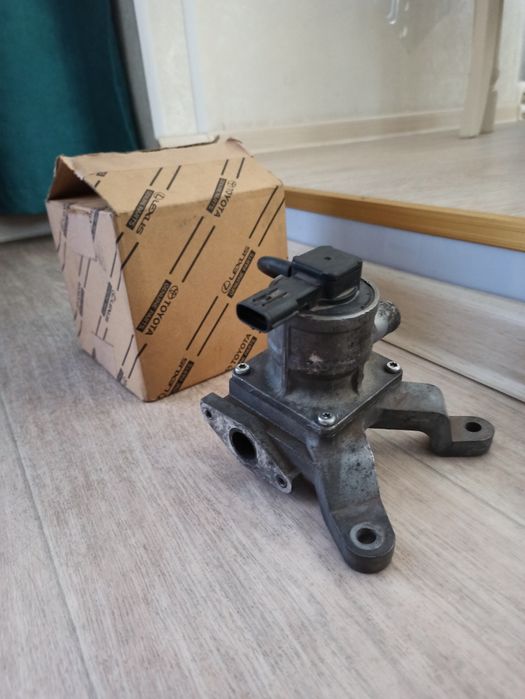 Продам клапана вторичного воздуха на Prado 150