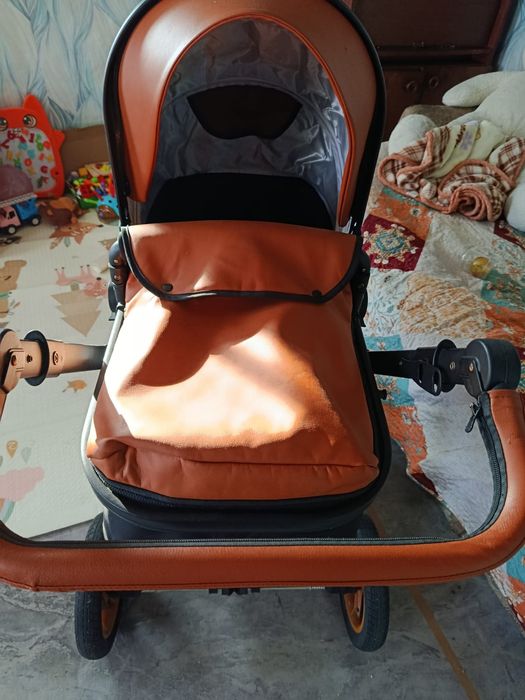 Продам детскую коляску