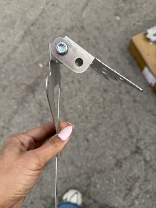 Сгъваема(прибираща)стойка за мотор