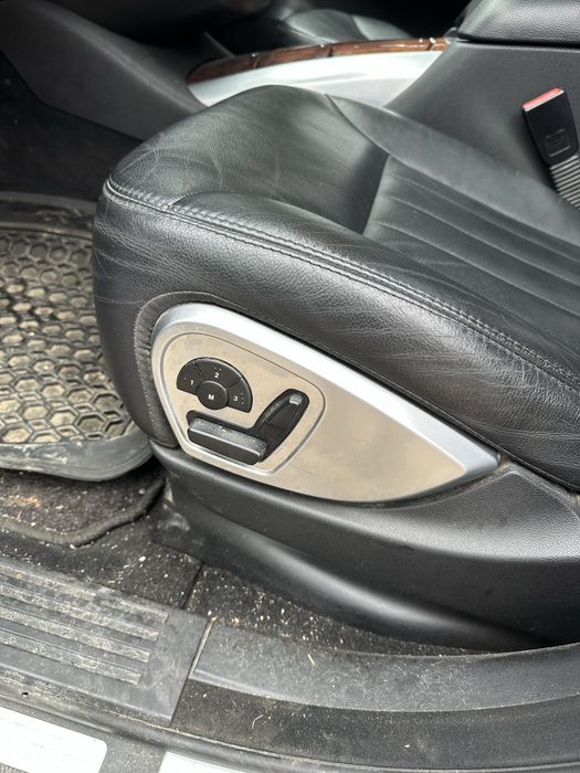 Седалки/Кожен салон Mercedes R class W251