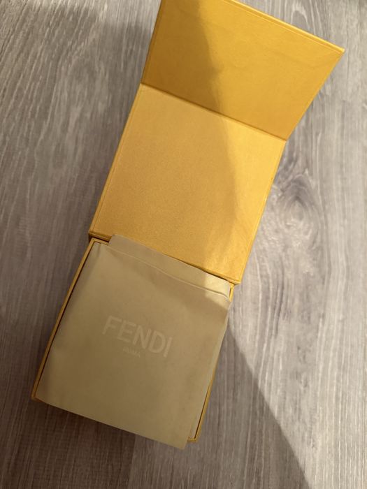 Продам браслет FENDI оригинал