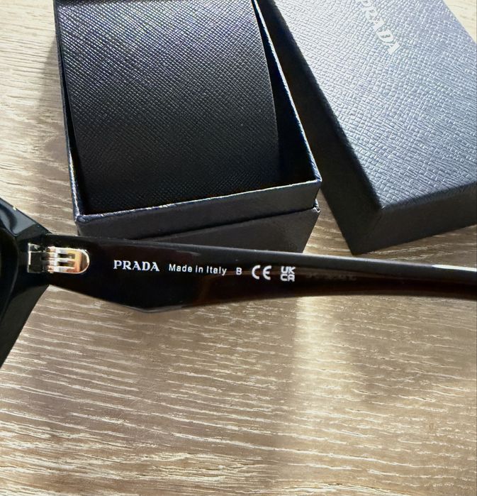 Слънчеви очила PRADA