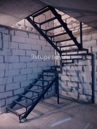Изготовление металлических лестниц.