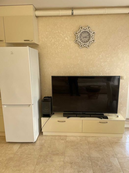 Продава се Двустаен апартамент в Варна, Възраждане 1 - 85 кв.м за 1800 €/кв.м - Снимка #9