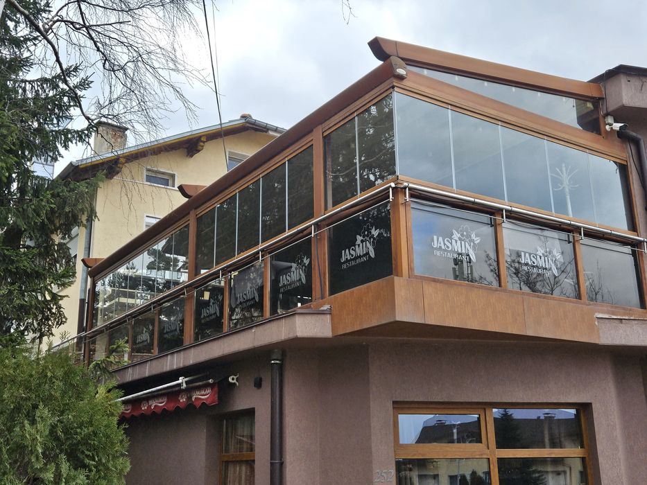 Перголи 2 броя хармоника остъкляване