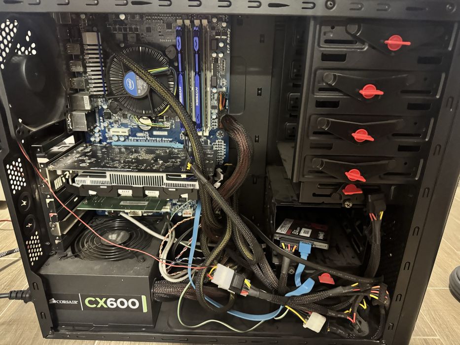 Unitate intel i5 2500k GTX 1050