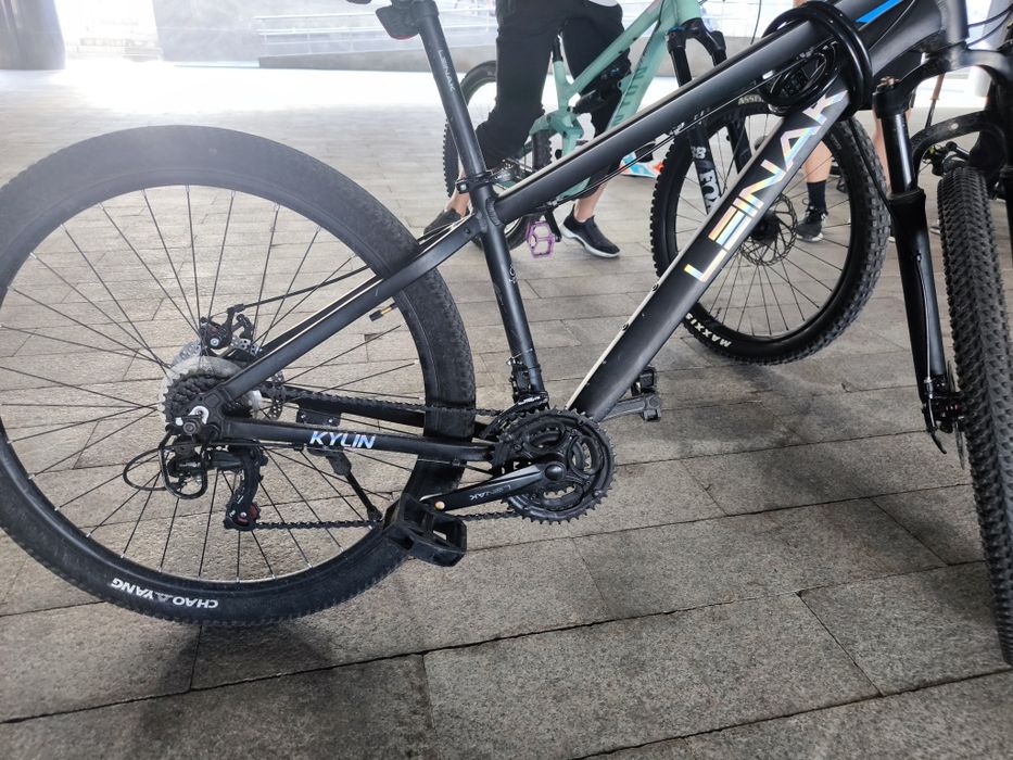 Продаю вел Leinak этого года