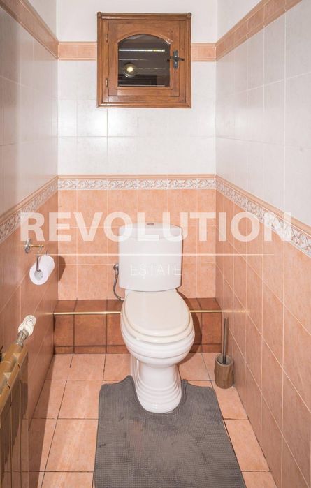 Дава се под наем Къща в с. Приселци, Област Варна - 300 кв.м за 2000 € - Снимка #10