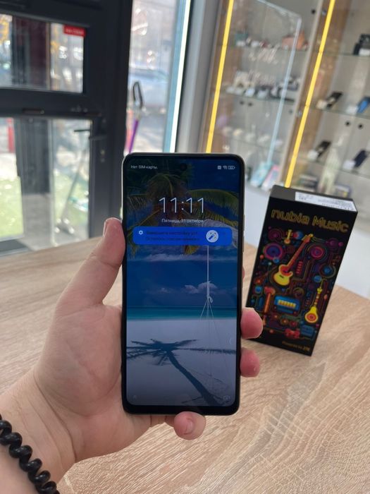 ZTE NUBIA Music (A4)