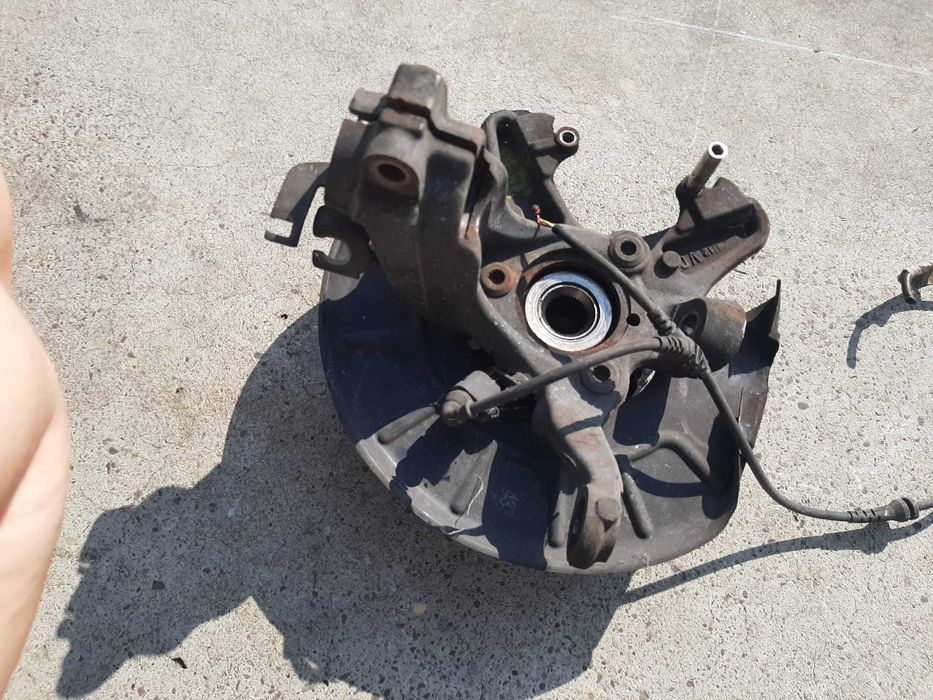 fuzeta stanga fata 1.6 tdi vw golf 6 5k