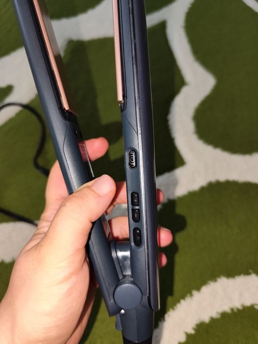Кератинова преса за изправяне Remington