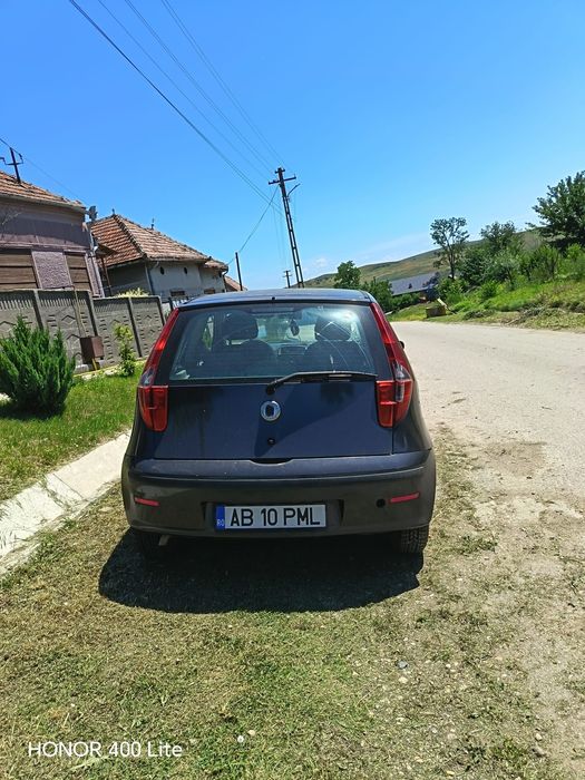 Dezmenbrez Fiat Punto An 2004