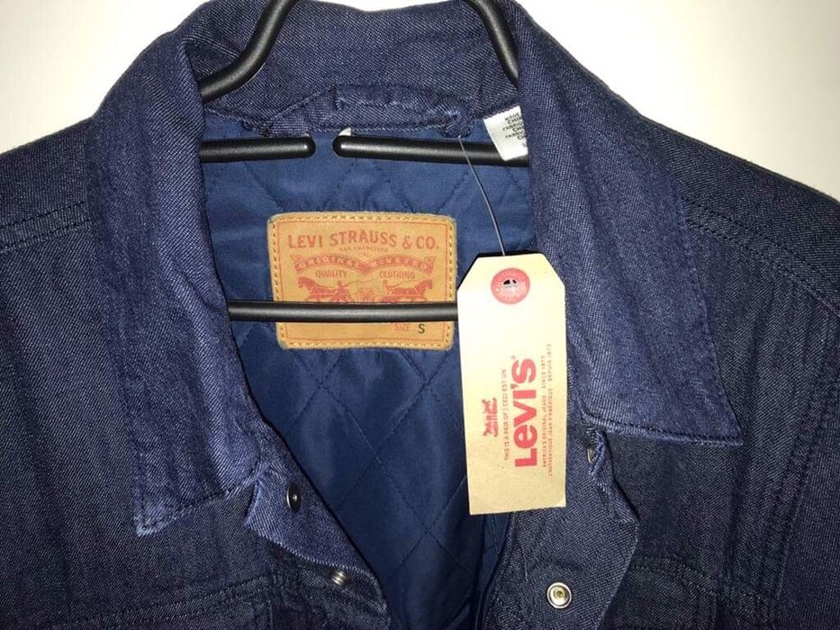 Geaca blug levis noua cu eticheta