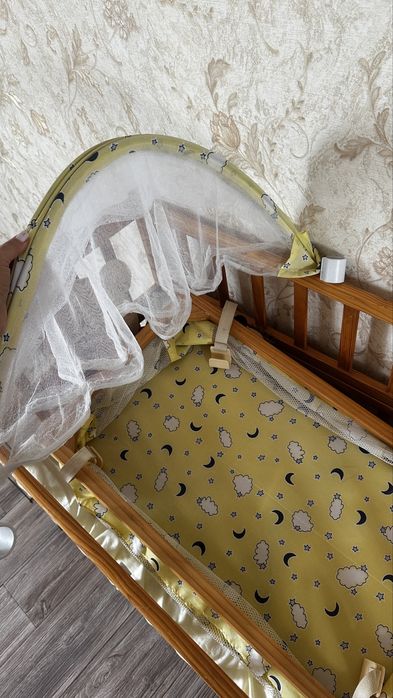 Кроватка детская