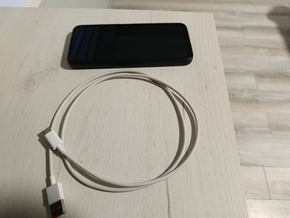 Продавам   Xiaomi Redmi  13 128 Гб