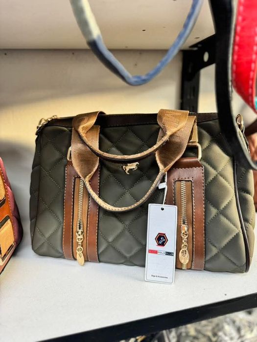 Стилни дамски чанти