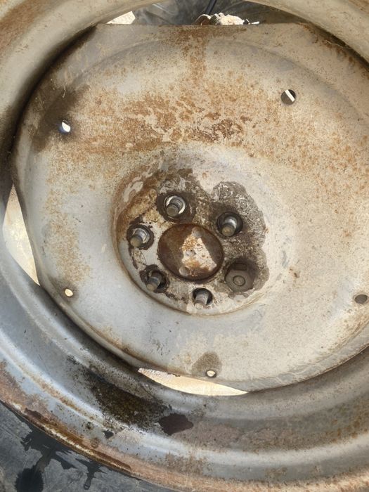 Roti 16,9 r 30 ford ebro fordson major