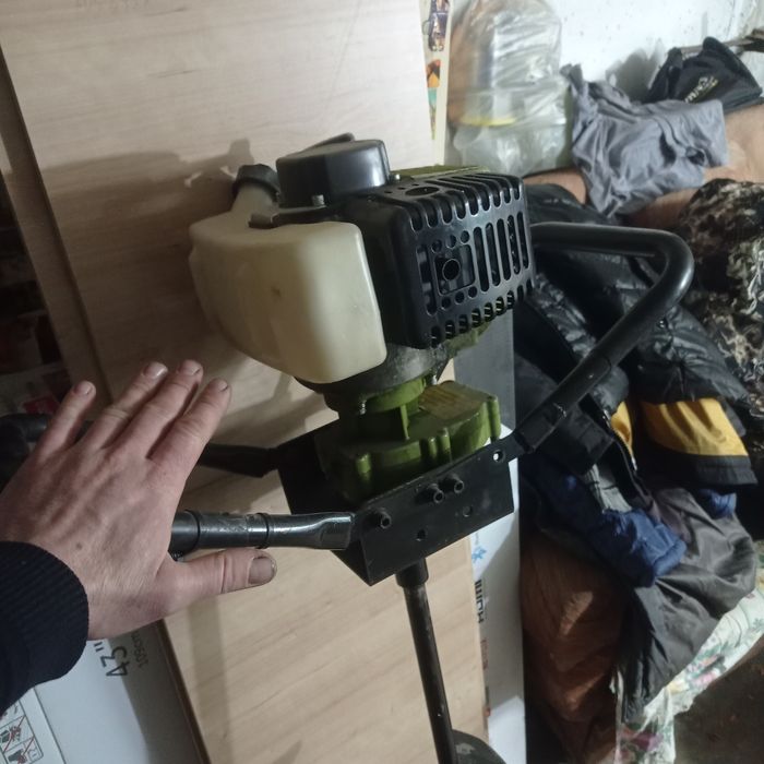 Продам мотобур ивт