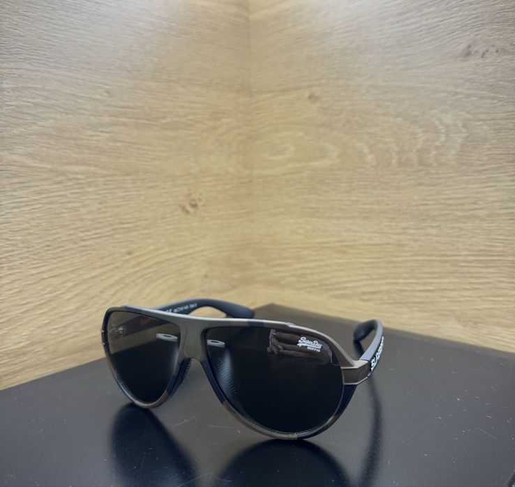 Слънчеви очила SUPERDRY