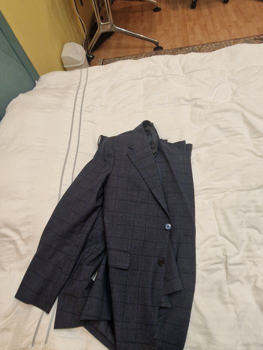 Костюм Dan John совершенно новый.