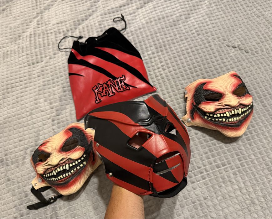 WWE фигурки и маски