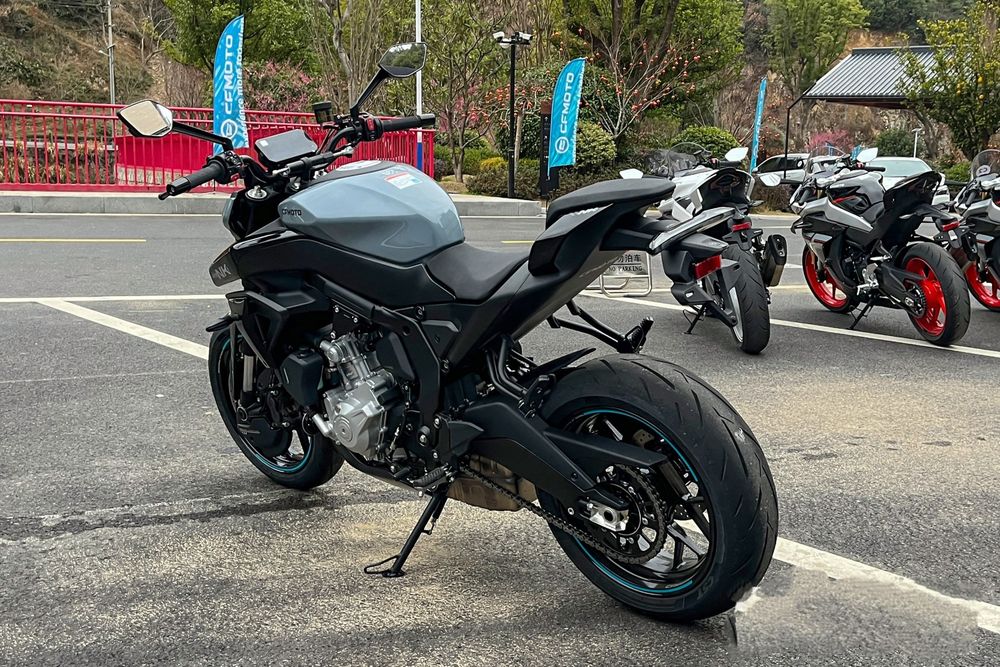 Мотоцикл CFMoto 675NK ABS заказ