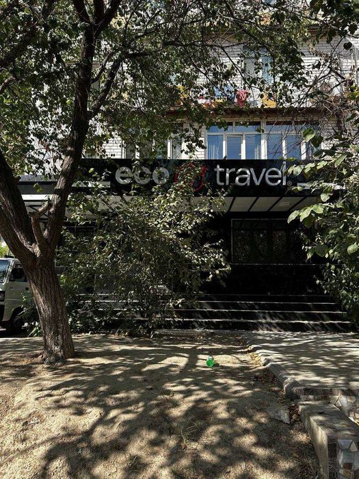 Продается готовый офис в центре города ор-р Дружба Народов 70м2 3 комн