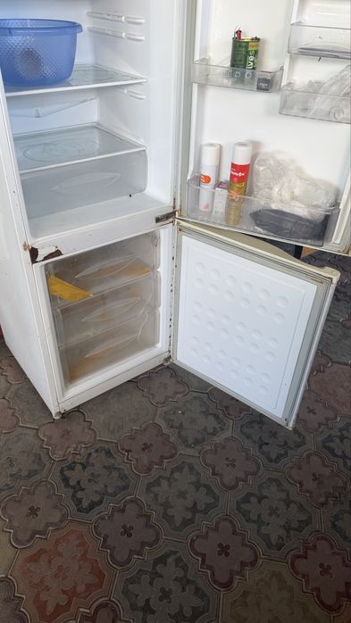 Холодильник двухкамерный LG