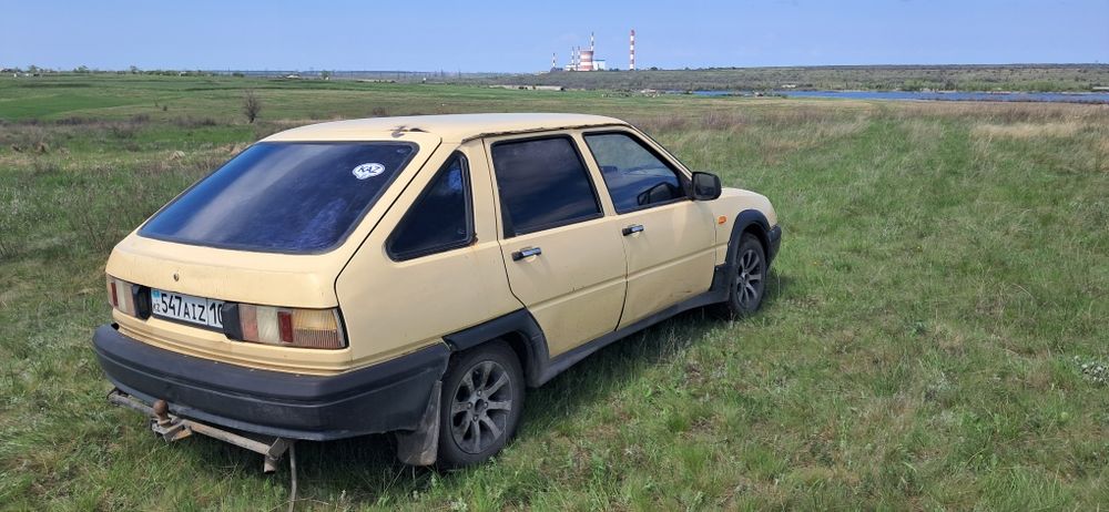 Продам автомобиль иж