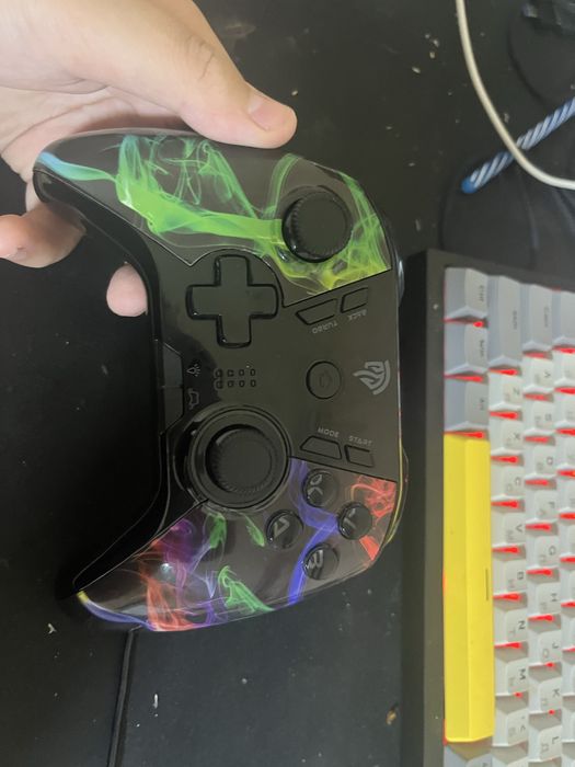 Продаю джостик для компьютера