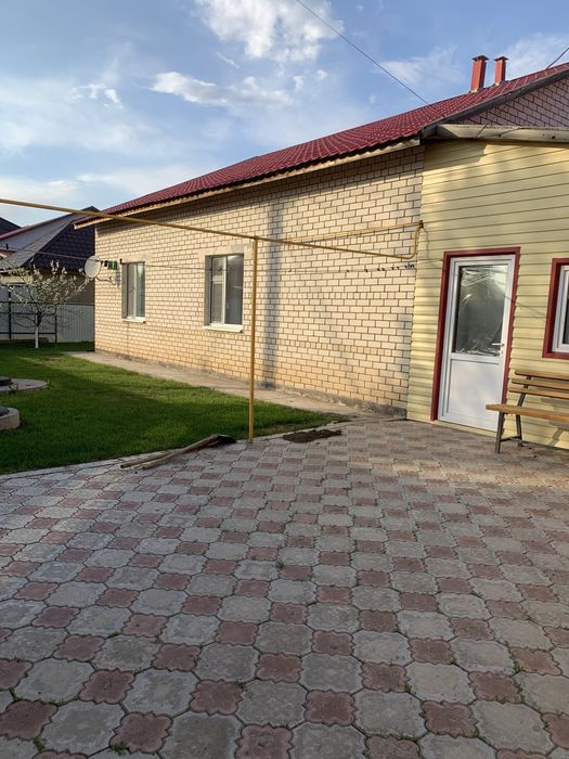 Продам частный дом район Жером