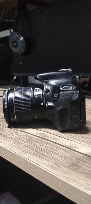 Canon EOS 600D + 18-55mm Holati zor