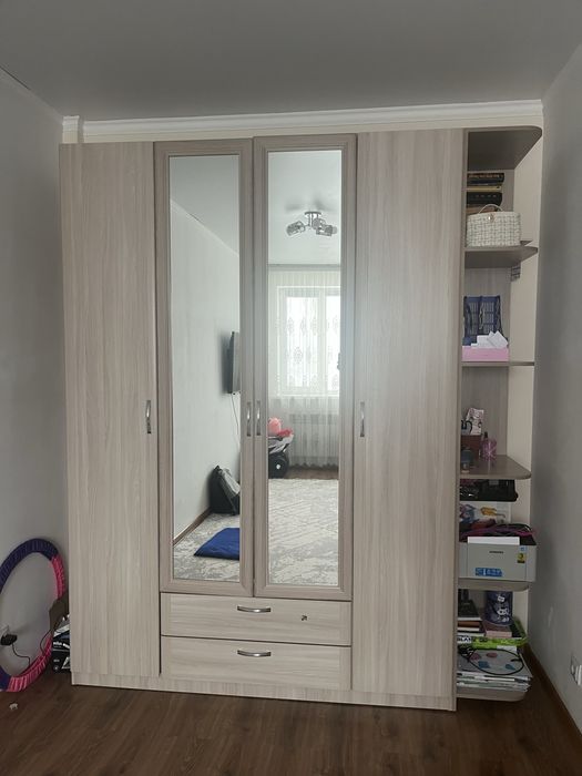 Продам шкаф для спальной