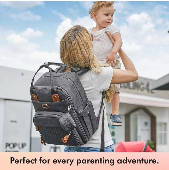 Раница за бебешка количка с много отделения.