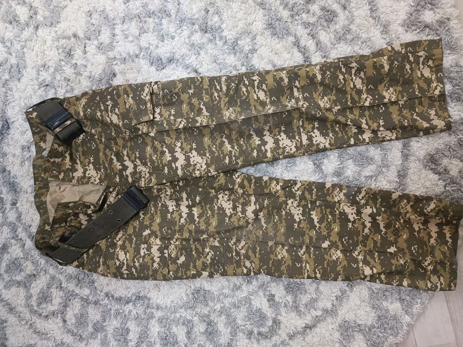 Продам комплект военной униформы