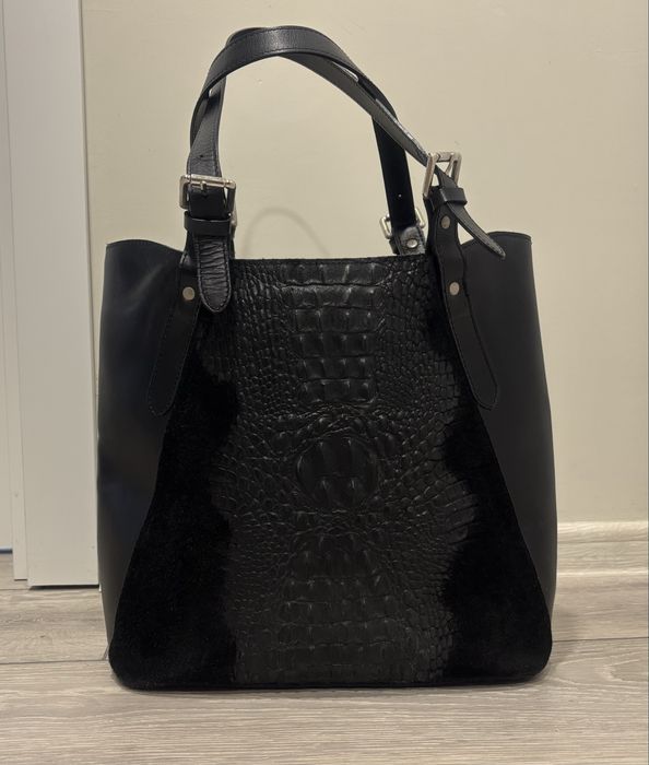 Дамска чанта естествена кожа