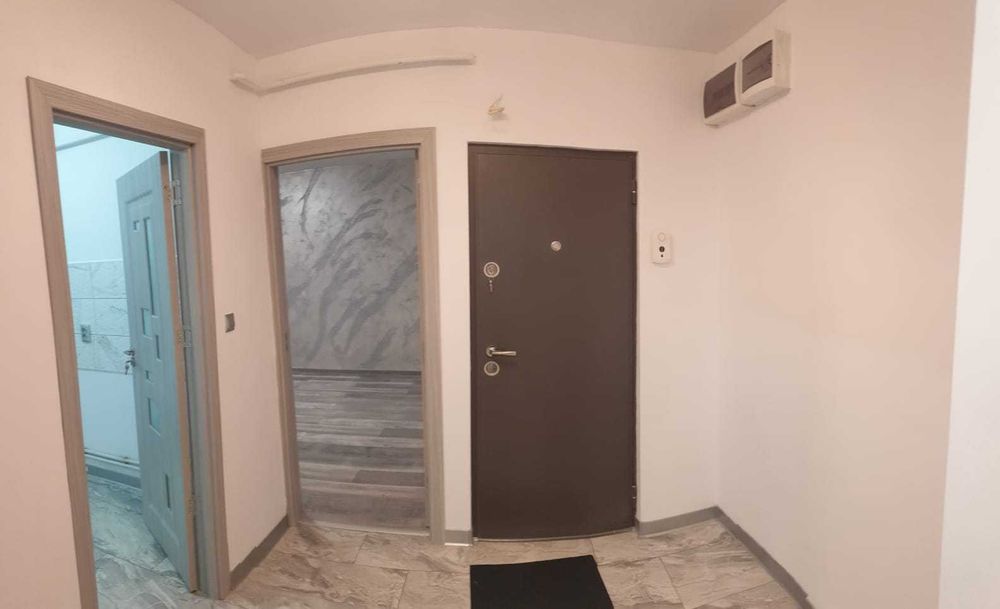 Proprietar vand 2 camere LUX confort 1 Decomandat str.Hipodrom-Bariera