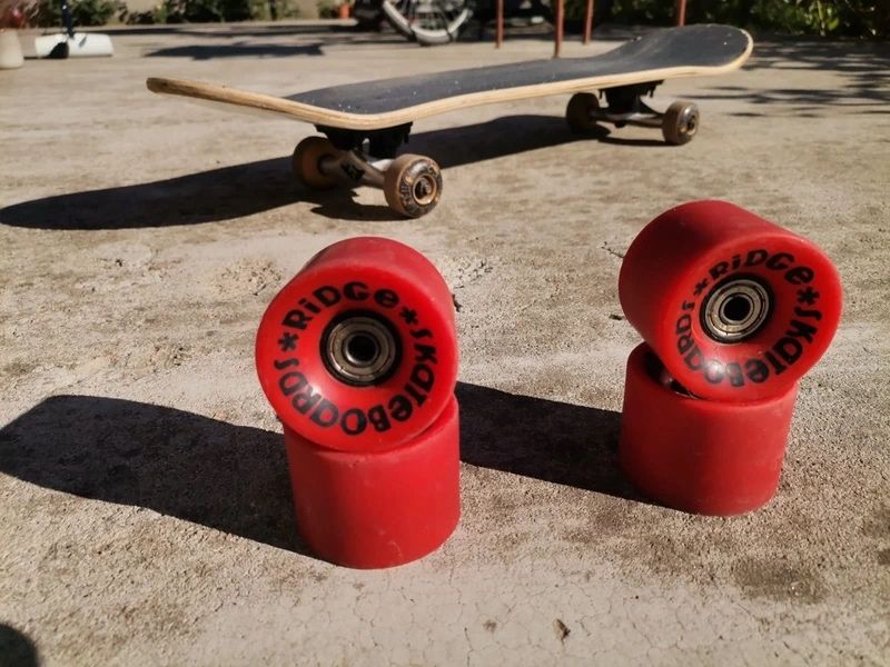 Skateboard Fracture - Set extra roti longboard Ridge