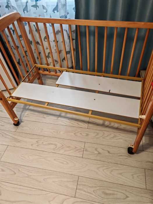 Pătuț bebe în stare foarte buna