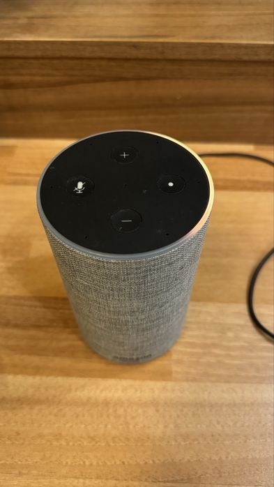 Boxa Inteligenta Amazon Echo 2nd Gen (Heather Grey) - stare excelentă