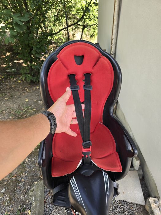 Scaun bicicletă copii Hamax – stare excelentă, complet cu sistem de prindere