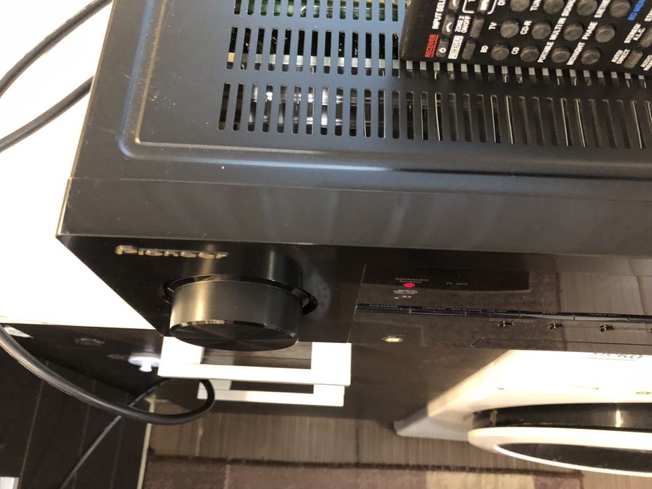 Pioneer VSX-922 resiver