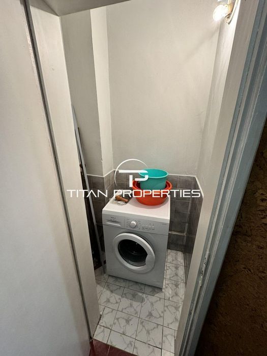 Дава се под наем Тристаен апартамент в Бургас, Център - 98 кв.м за 433.5 € - Снимка #7