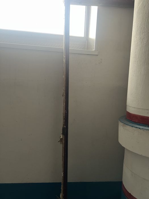 Дверь деревянная