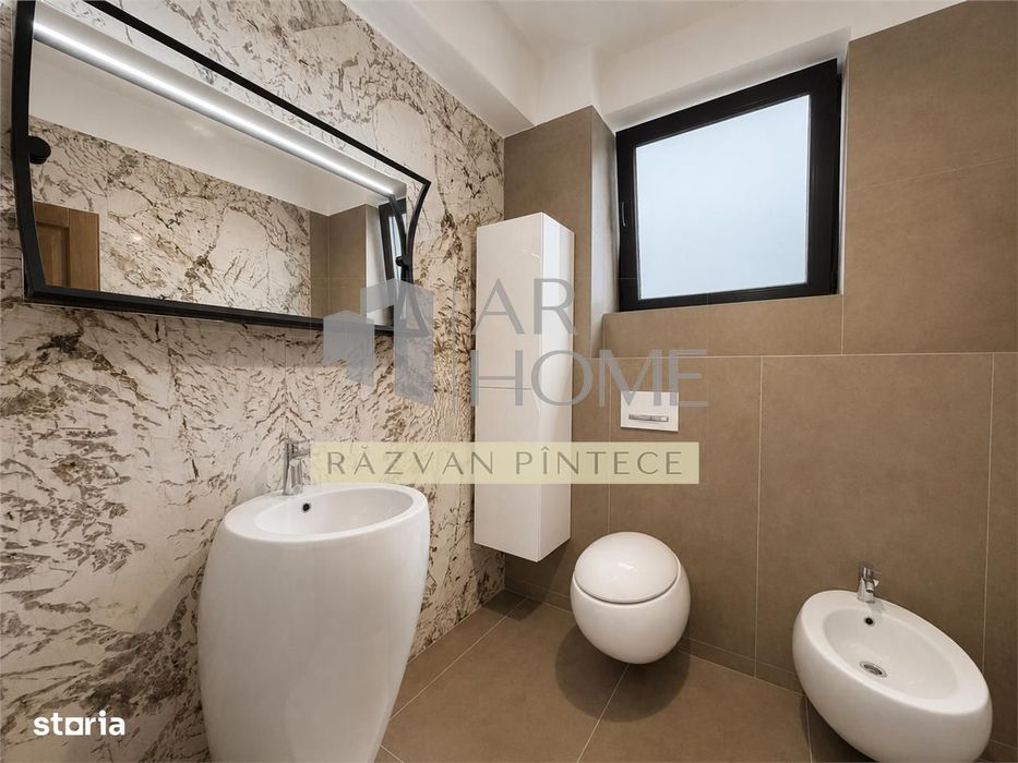 Vila de lux, 4 camere, teren 783 mp, Cornu de Jos, Praova